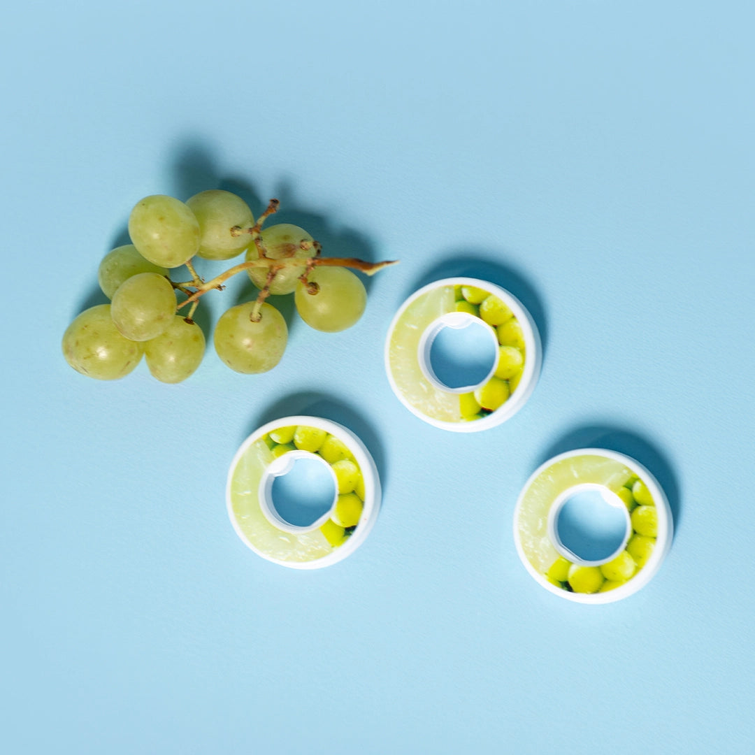 3 grapes flavor pods with grapes fruit